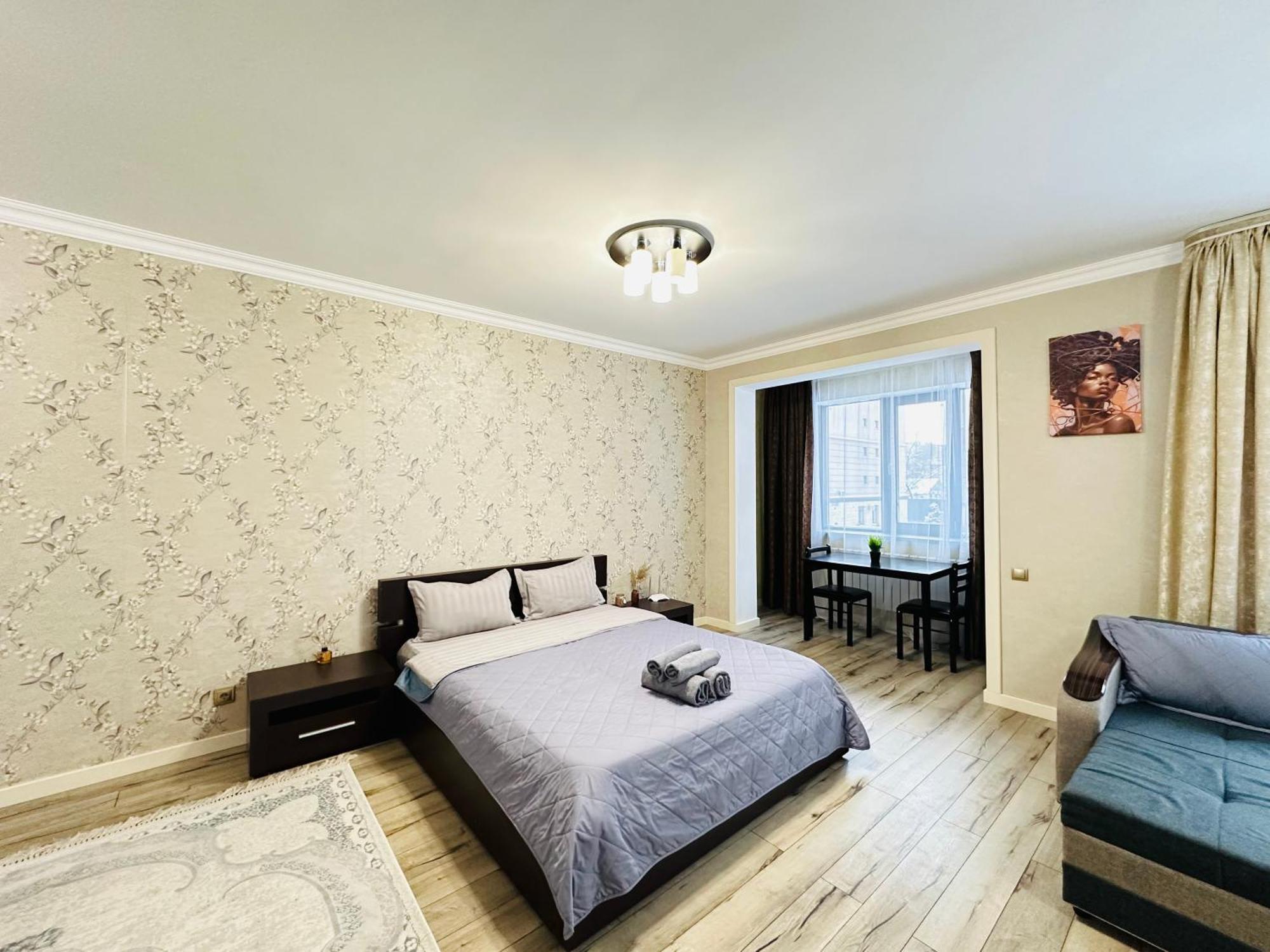 Vostochnyi Park Apartament In The Center Of Almaty Daire Dış mekan fotoğraf