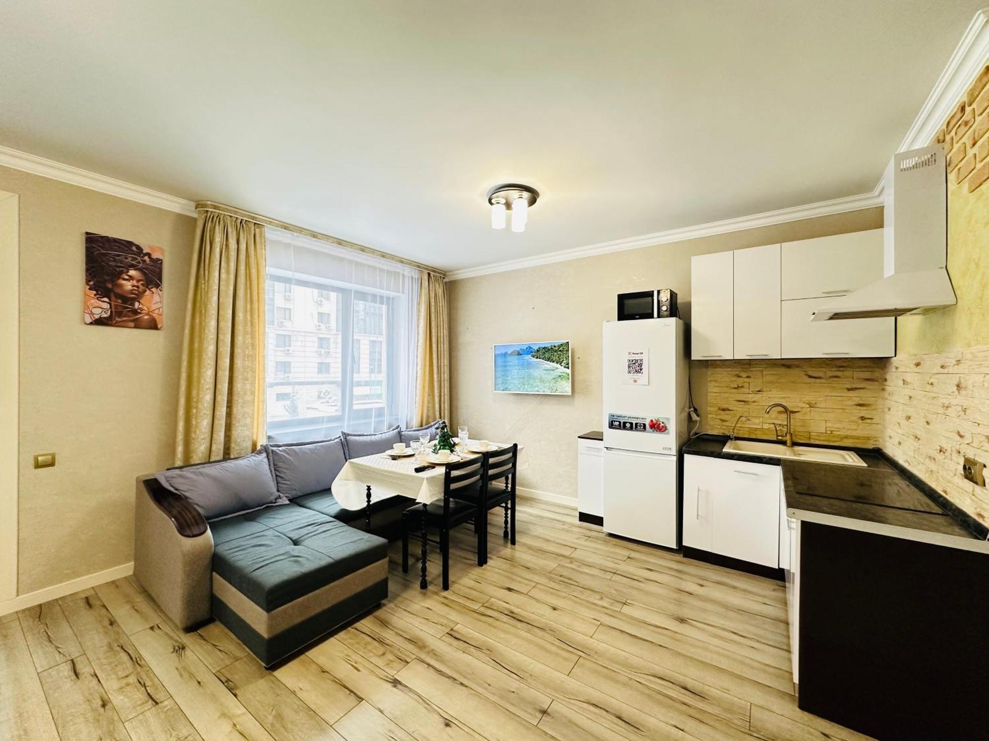 Vostochnyi Park Apartament In The Center Of Almaty Daire Dış mekan fotoğraf