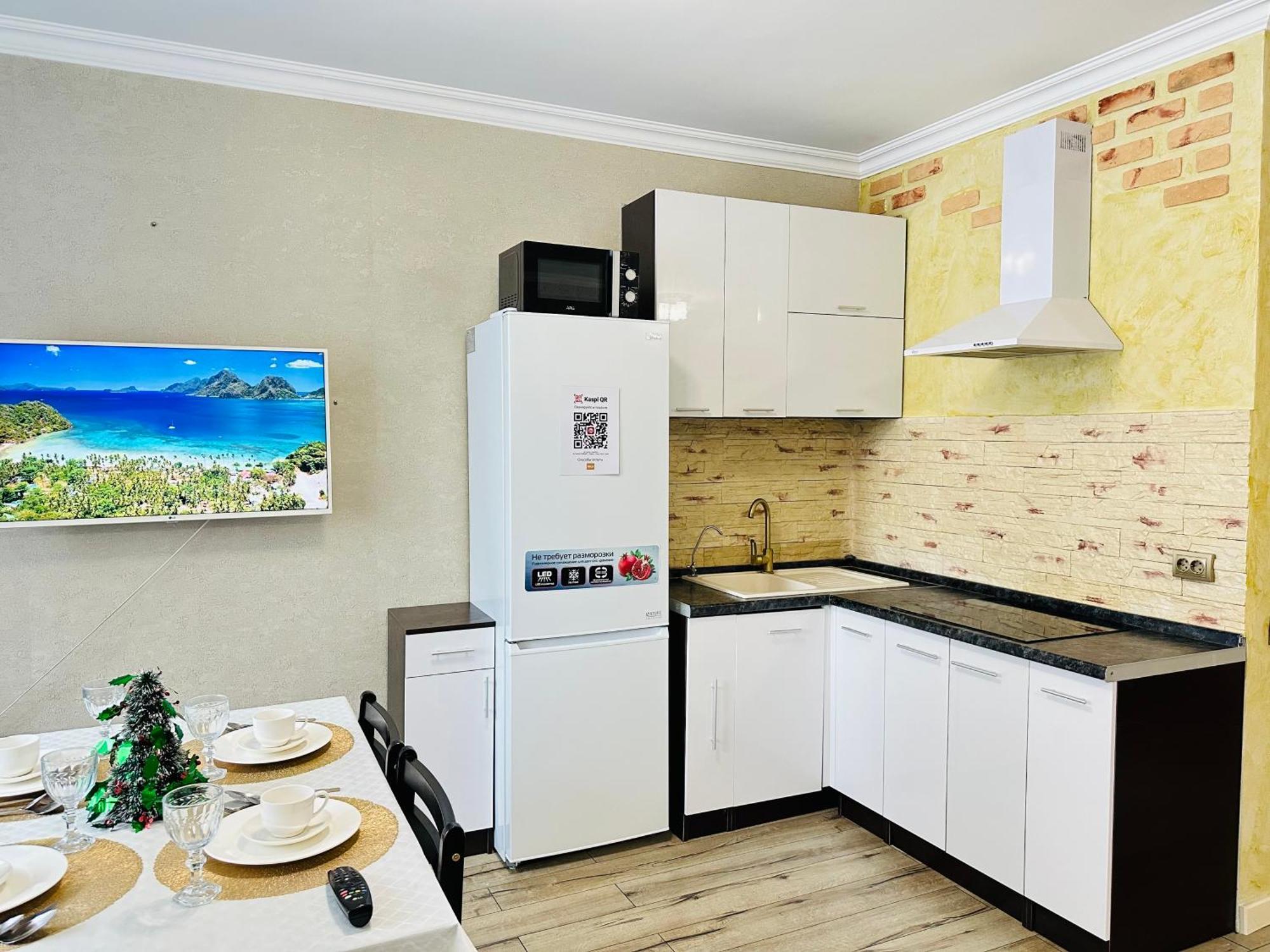 Vostochnyi Park Apartament In The Center Of Almaty Daire Dış mekan fotoğraf