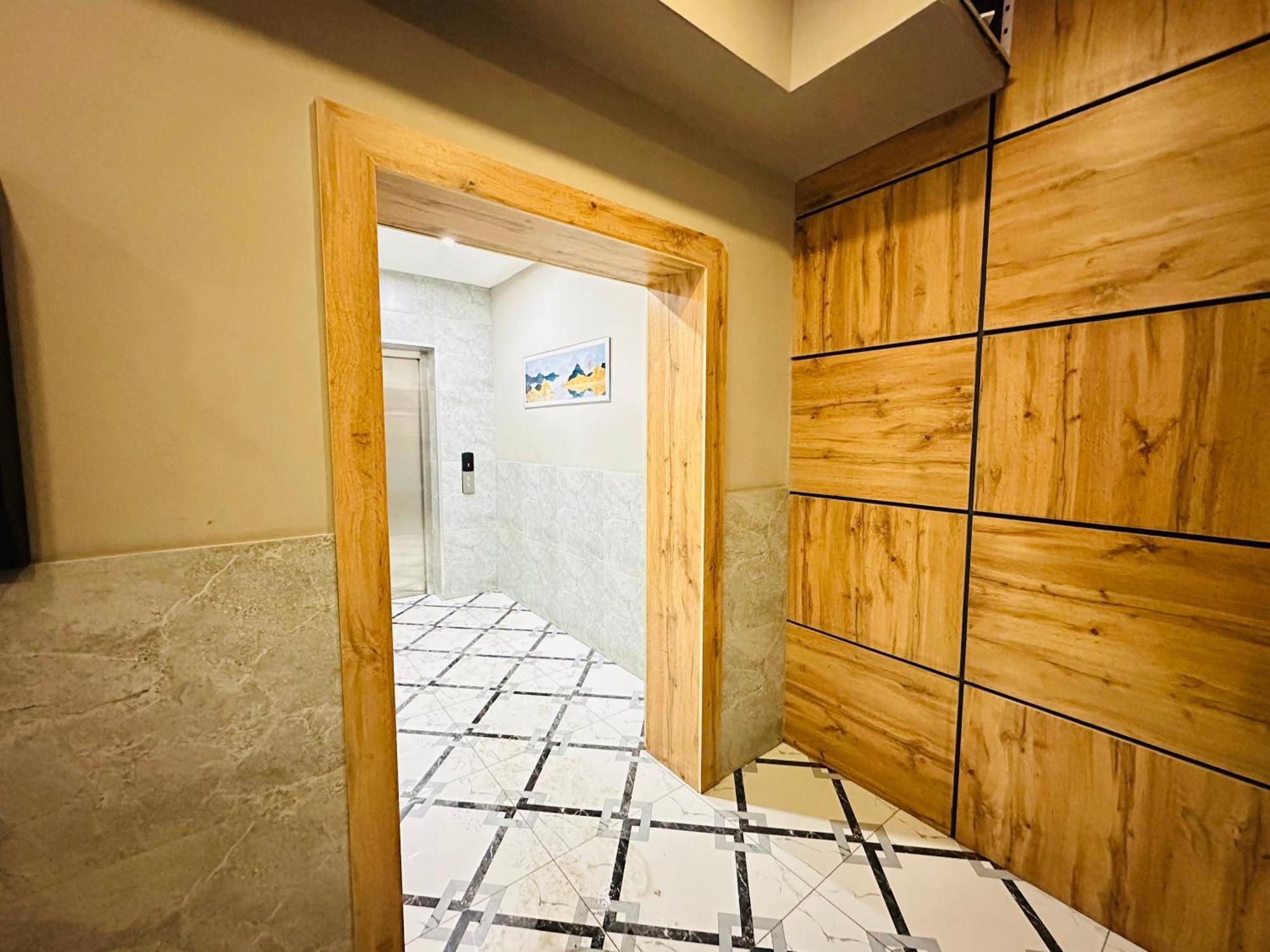 Vostochnyi Park Apartament In The Center Of Almaty Daire Dış mekan fotoğraf